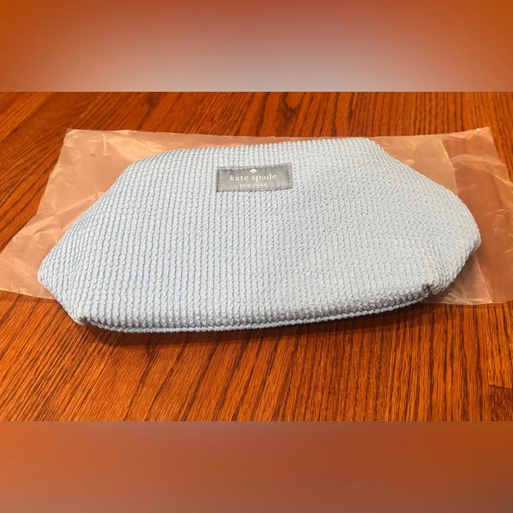 NEW Kate Spade New York Blue Cosmetic Pouch NEW in bag